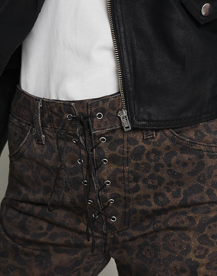FENDER X WRANGLER® Westward Jeans in Jaguar alternative view
