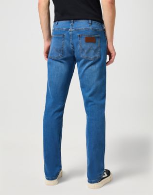 Greensboro Medium Stretch Straight Jean in Softwear alternative view 2
