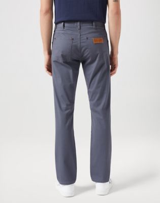 Greensboro Non Denim in Turbulence | Men'sChinos & Trousers | Wrangler®