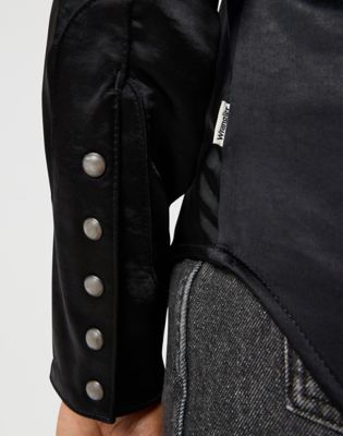 Slim Blouse in Black alternative view 3
