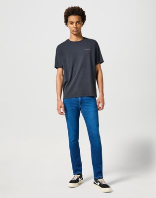 Graphic Tee in Faded Black alternative view