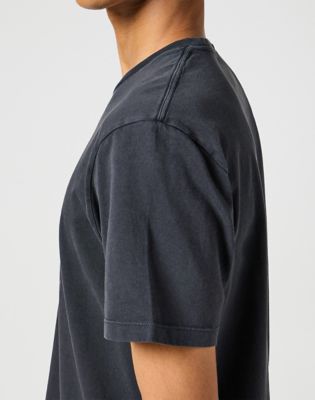 Graphic Tee in Faded Black alternative view 2