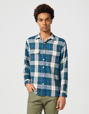 2 Pocket Shirt in Green main view