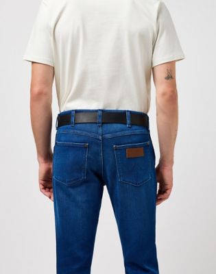Big Buckle Leather Belt in Black alternative view 2