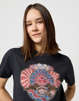 Graphic Tee in Faded Black alternative view 3
