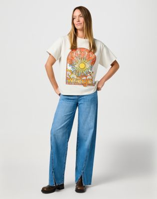 Girlfriend Tee in Vintage White alternative view 2