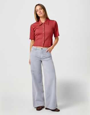 Slim Smocked Shirt in Mineral Red alternative view 2
