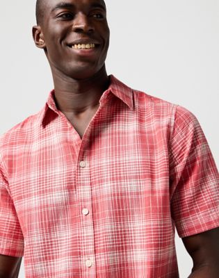 Regular Short Sleeve Shirt in Red alternative view 4