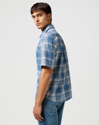 Regular Short Sleeve Shirt in Blue alternative view 3