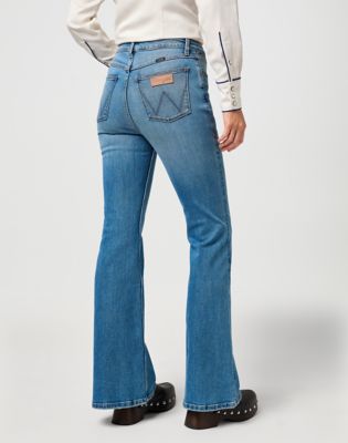 Wrangler Fierce Flare Sierra Size 29 x30
 