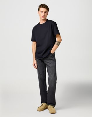 Short Sleeve Solid Tee in Black alternative view 2