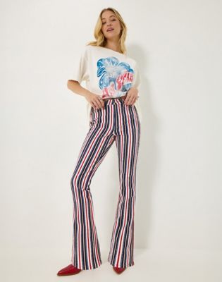 Wrangler x Lainey Wilson Striped Flare Jeans in Star Spangled Stripe