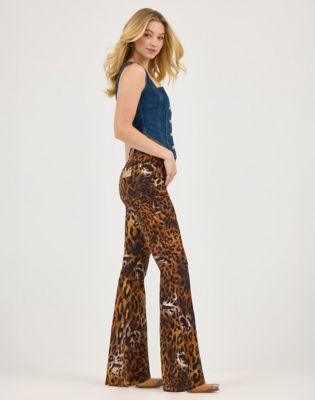 Wrangler x Lainey Wilson Animal Print Bell Bottoms in Animal Print alternative view 4