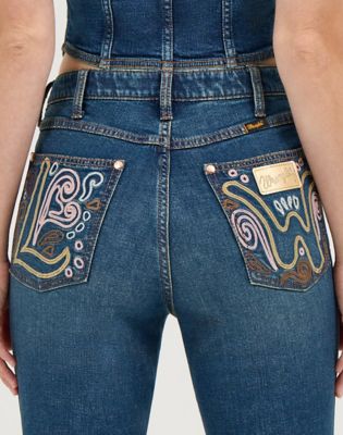 Wrangler x Lainey Wilson Embroidered Bell Bottoms in Boho Wash alternative view 8