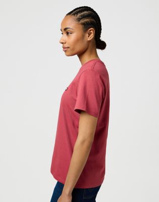 Slim Sign Off Tee in Earth Red alternative view 4