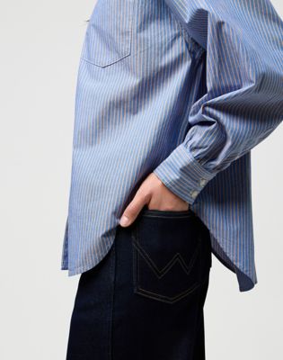 Relaxed Cool Girl Blouse in Dusty Blue alternative view 4