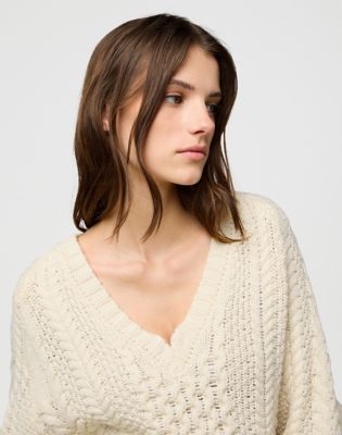 Relaxed V Neck Cable Knit in Ivory