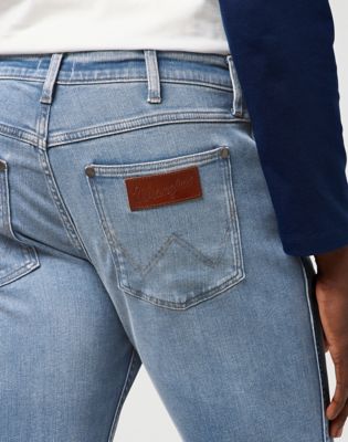 Greensboro Low Stretch Straight Jean in Grey Light alternative view 3