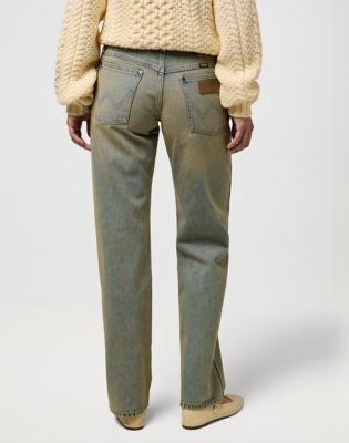 Wrangler jeansy kowbojskie z niskim stanem Tinted Indigo