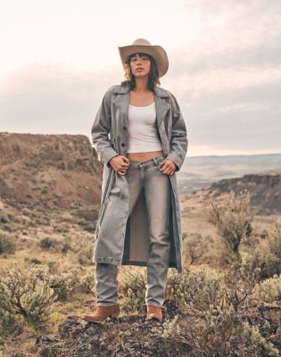Low Rise Cowboy Jean in Haute Haze