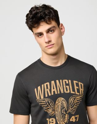 Regular Americana Tee in Faded Black alternative view 3
