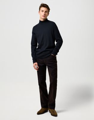 Regular Turtleneck in Black alternative view 2