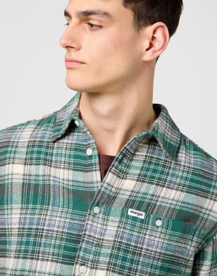 Regular Brushed 1 Pocket Shirt in Green Birch alternative view 3