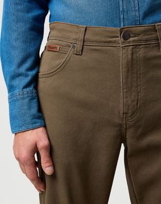 Texas Straight Non Denim Pant in Tarmac alternative view 4