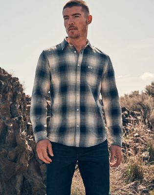 Regular 1 Pocket Indigo Shirt in Dusty Blue main view