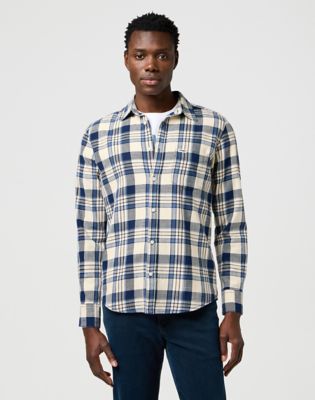 Regular 1 Pocket Indigo Shirt in Light Indigo main view