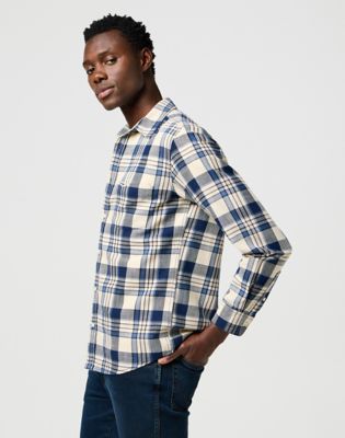 Regular 1 Pocket Indigo Shirt in Light Indigo alternative view 4