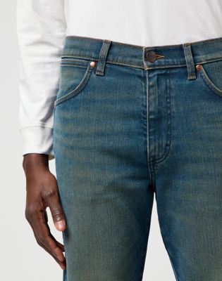 Wrancher Bootcut Jean in Faded alternative view 3
