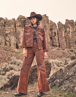 Wrangler Canyon Loose Jean Cinnamon Chill