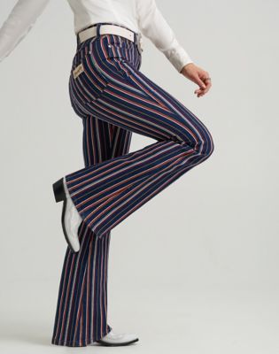 Wrangler x Lainey Wilson Striped Flare Jean in Multicolor alternative view 3