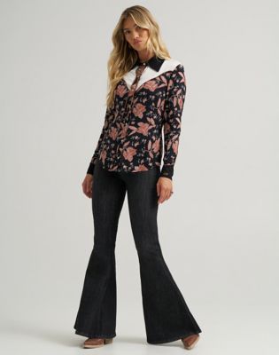 Wrangler x Lainey Wilson Floral Western Shirt in Folk