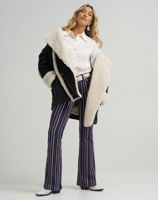 Wrangler x Lainey Wilson Lainey Coat in Washed Black alternative view 4