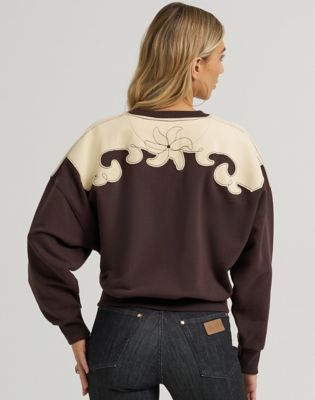 Wrangler x Lainey Wilson Lainey Crew Neck in Brown