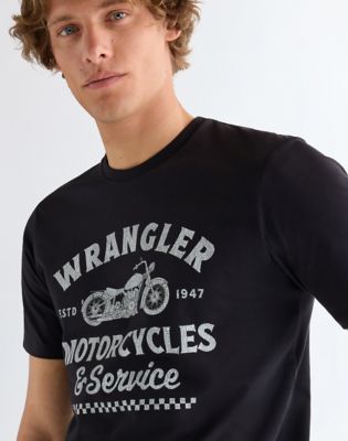 Regular Americana Tee in Black