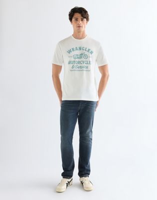 Regular Americana Tee in Worn White