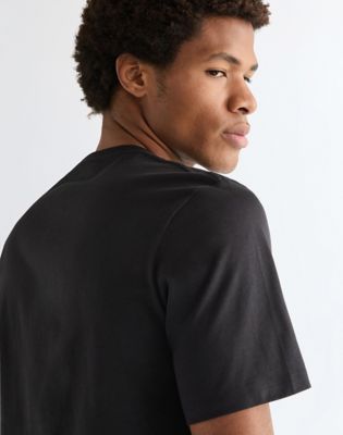 Regular Embroidery Tee in Black