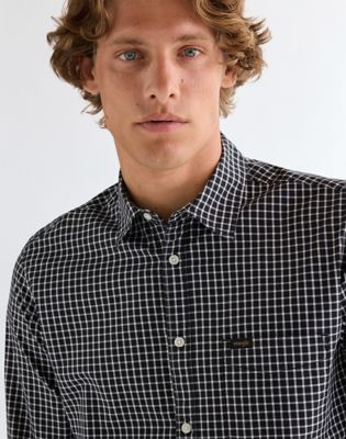 Regular One Pocket Shirt in Black
