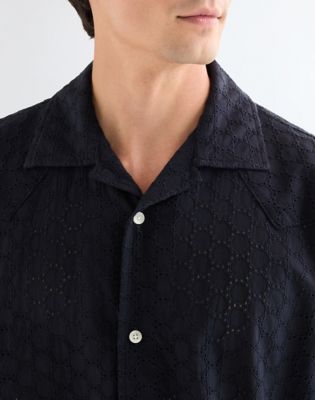 Relaxed Short Sleeve Resort Shirt in Dark Navy