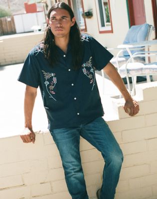 Wrangler Relaxed Szorty Sleeve W Resort Shirt granatowy Floral