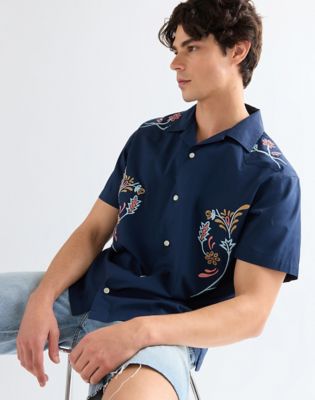 Relaxed W Resort Shirt in Navy Floral