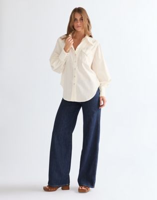 Relaxed Exaggerated Western Shirt in Worn White