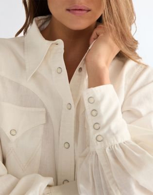 Relaxed Exaggerated Western Shirt in Worn White