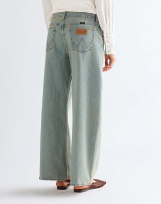 Low Rise Loose Ultra Barrel Jean in Headed West