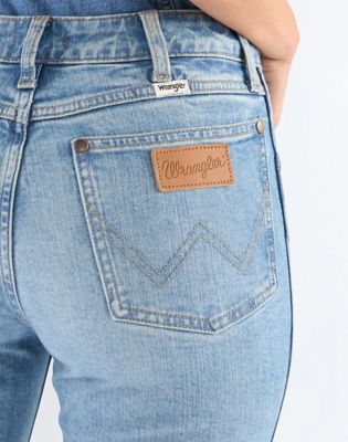 Kick Flare Jean in American Raw