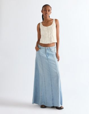 Relaxed Radiating Lightweight Maxi Skirt in Desert Sand