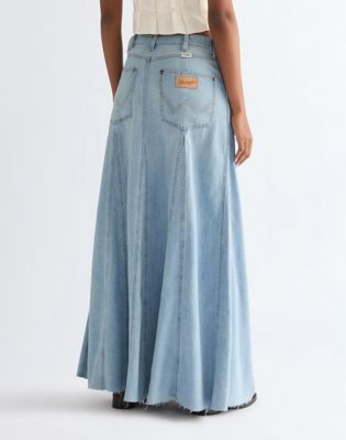 Relaxed Radiating Lightweight Maxi Skirt in Desert Sand